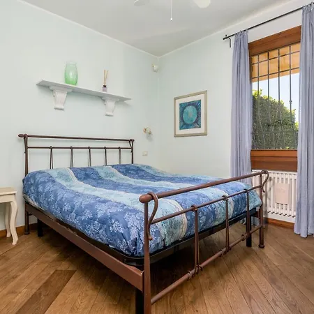 Villa Beautiful With Private Garden And Pool *
